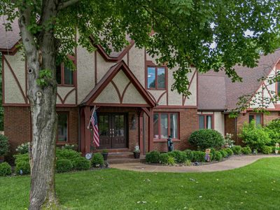 1274 Hedge Ln