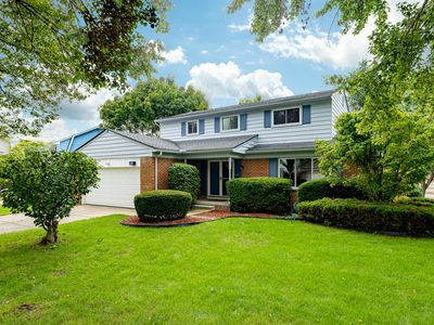 3375 Bluett Dr
