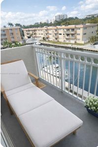 3601 NE 170th St APT 402-B