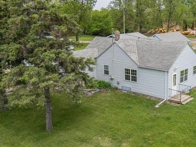 607 Saint Johns Ave SE