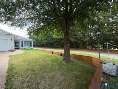 Property at 10 Bay Ct, Kilmarnock, VA