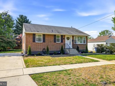 Property at 600 8th St, Riverton, NJ