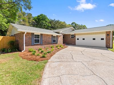 101 Dyer St