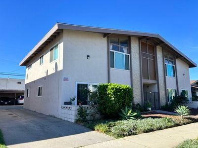 236 E Navilla Pl