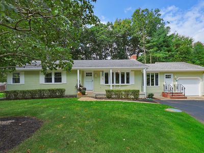 45 Surrey Dr