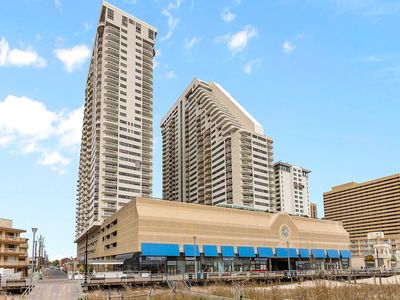 3101 Boardwalk APT 1806