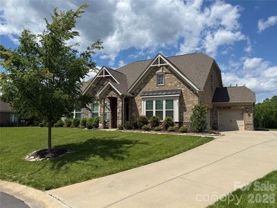 401 Hollyhock Dr