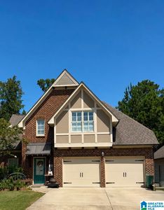 215 Lorrin Ln