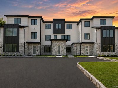 15 Calvert Drive #113