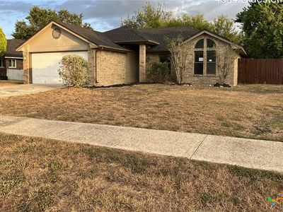 4504 Bluestem Ln