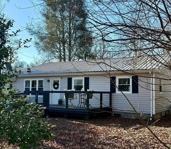 130 Ashe Ln