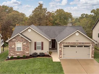 1325 Farnman Dr