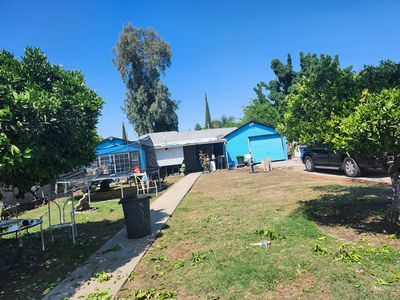 1305 N Divisadero Street