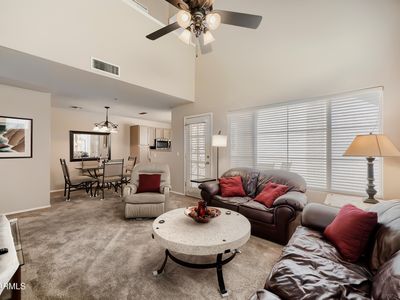 1633 E LAKESIDE Drive #120