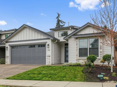 175 NW Beaver Ct
