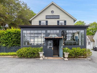 259 Westchester Avenue