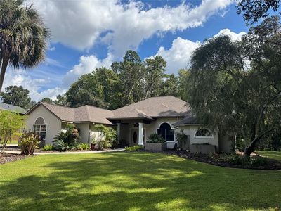 808 SE 36TH LANE