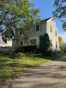 1009 Red Oak Ln