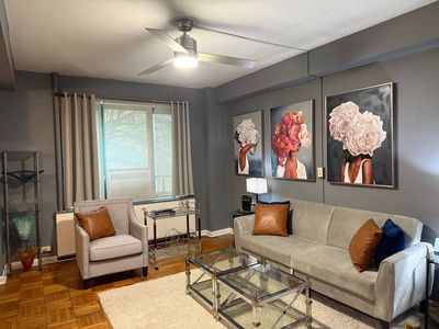 34 Metropolitan Oval APT 1H