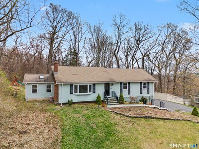 36 Montowese Trail