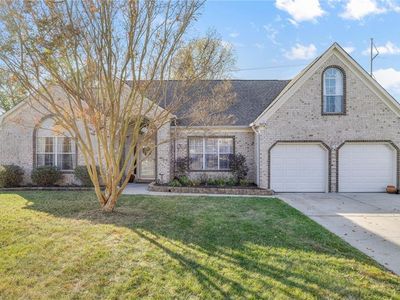 3273 Fayette Dr