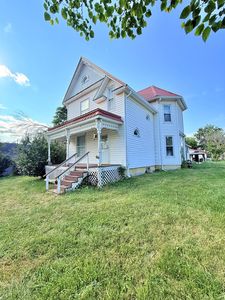 243 E Jackson St