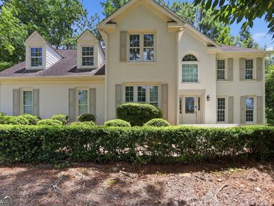 810 Devenish Ln
