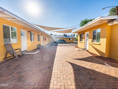 1219 S Farmer Avenue