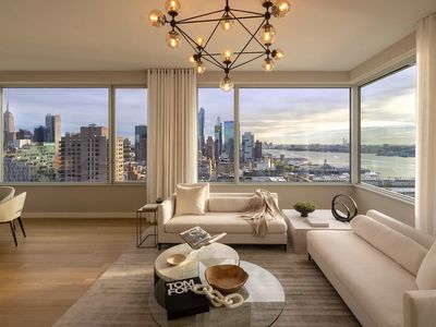 611 W 56th St PENTHOUSE 30