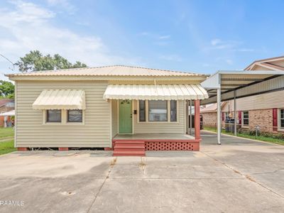 715 Robert St
