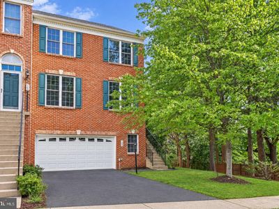 100 Ivy Hills Ter