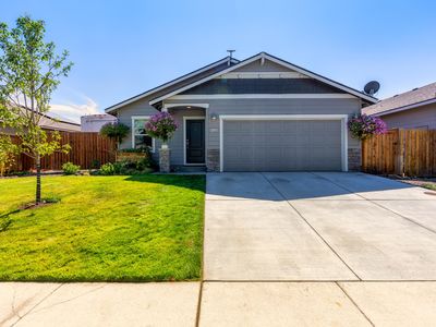 2466 SW Metolius Ave