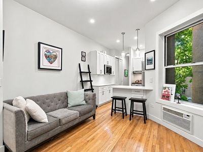 150 E 83rd St APT 3C