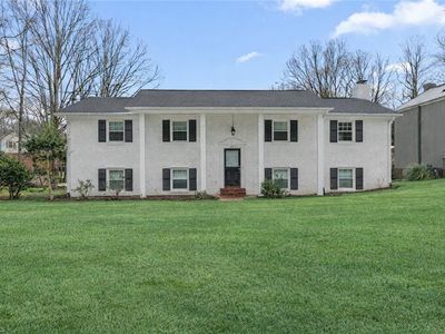 1204 Pebble Dr
