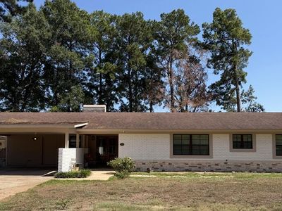 1206 Woodlawn Dr