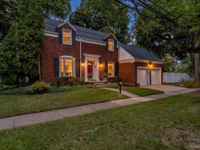 Property at 27250 Santa Barbara Dr, Lathrup Village, MI
