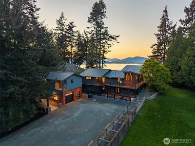 4101 Edith Point