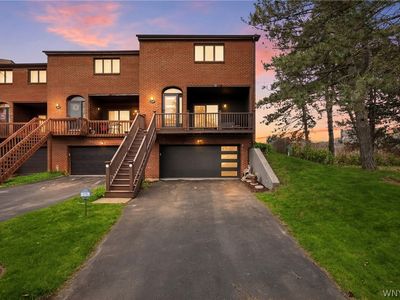 339 Lakefront Blvd