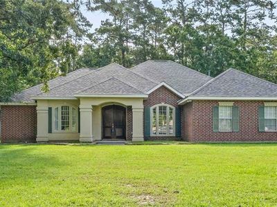 15444 Carlou Dr