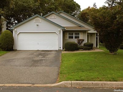 Property at 5 Westchester Court, Middle Island, NY