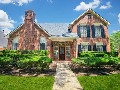 19614 Laurel Park Ln