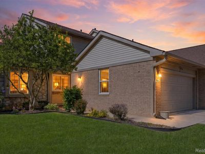 Property at 22852 Woodcreek Dr, Taylor, MI
