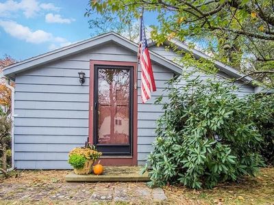 18 Devons Rd