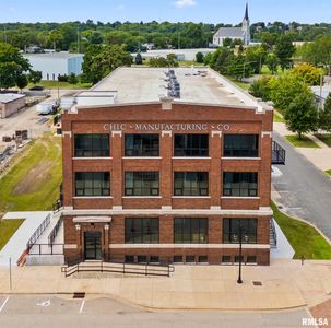 1001 SW Adams St #207