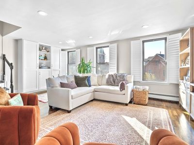 417 Bunker Hill St Unit 2