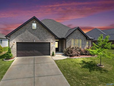 204 Dustin Ln NW