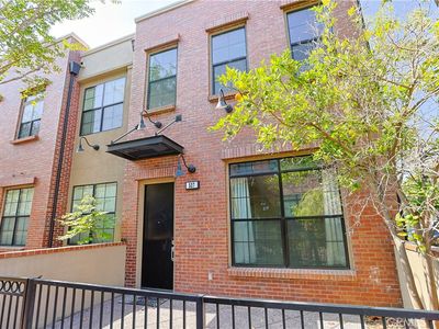 527 W Maple Ave