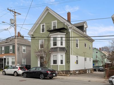 37 Chase St