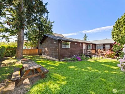 2821 2823 Pacific Street