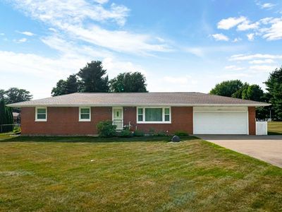 54949 Ash Rd